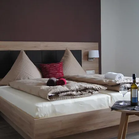 Gaestehaus Winzerhof Am Schlierbach Weiler (Heilbronn)