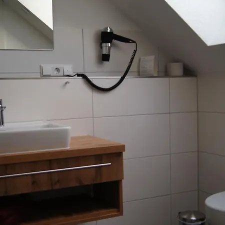 Gaestehaus Winzerhof Am Schlierbach דירה